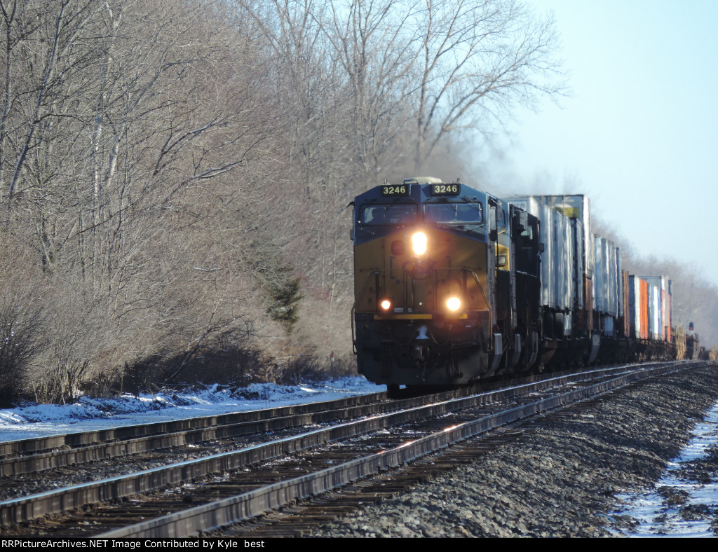 CSX 3246 on I017